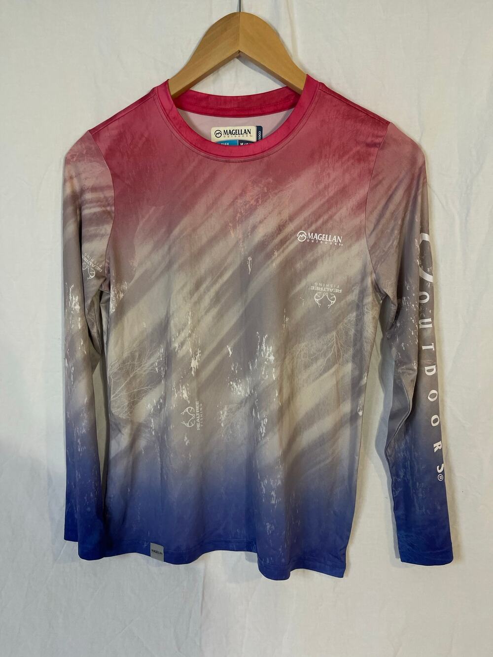 Magellan womens fish gear top